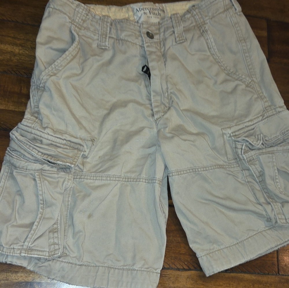 Abercrombie Size 33 Beige Cargo Shorts